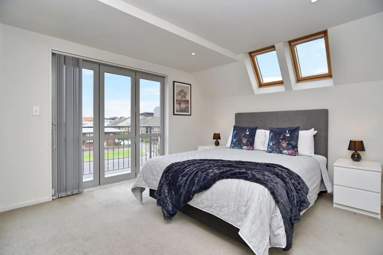 Regents 94 - Christchurch Holiday Homes