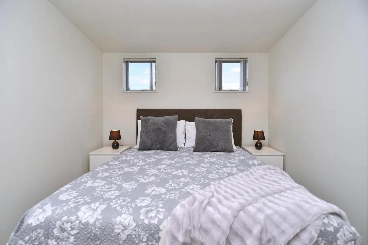 Regents 94 - Christchurch Holiday Homes