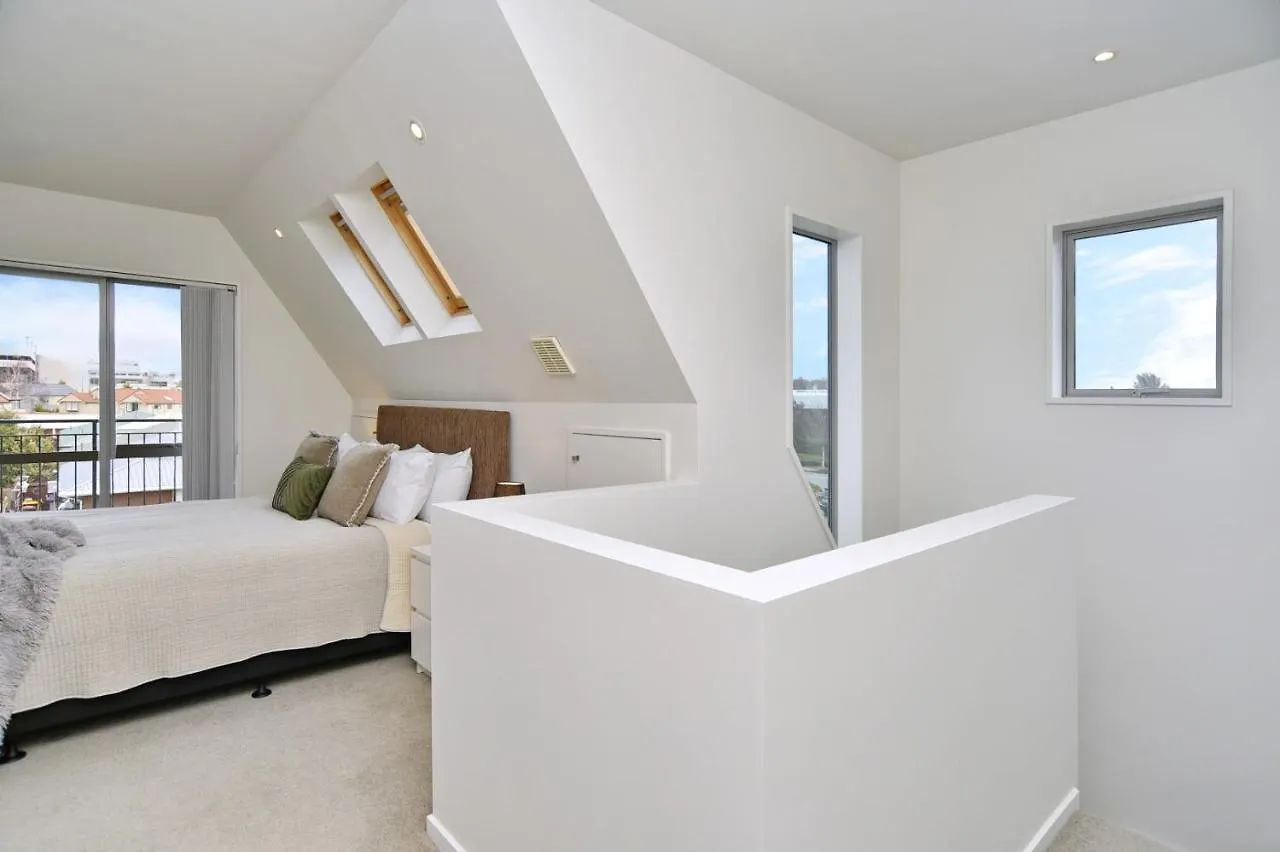 Regents 94 - Christchurch Holiday Homes