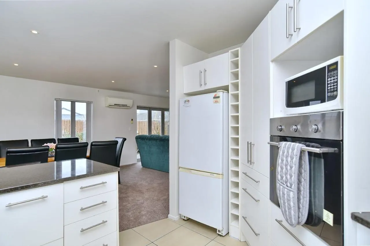 Regents 94 - Christchurch Holiday Homes