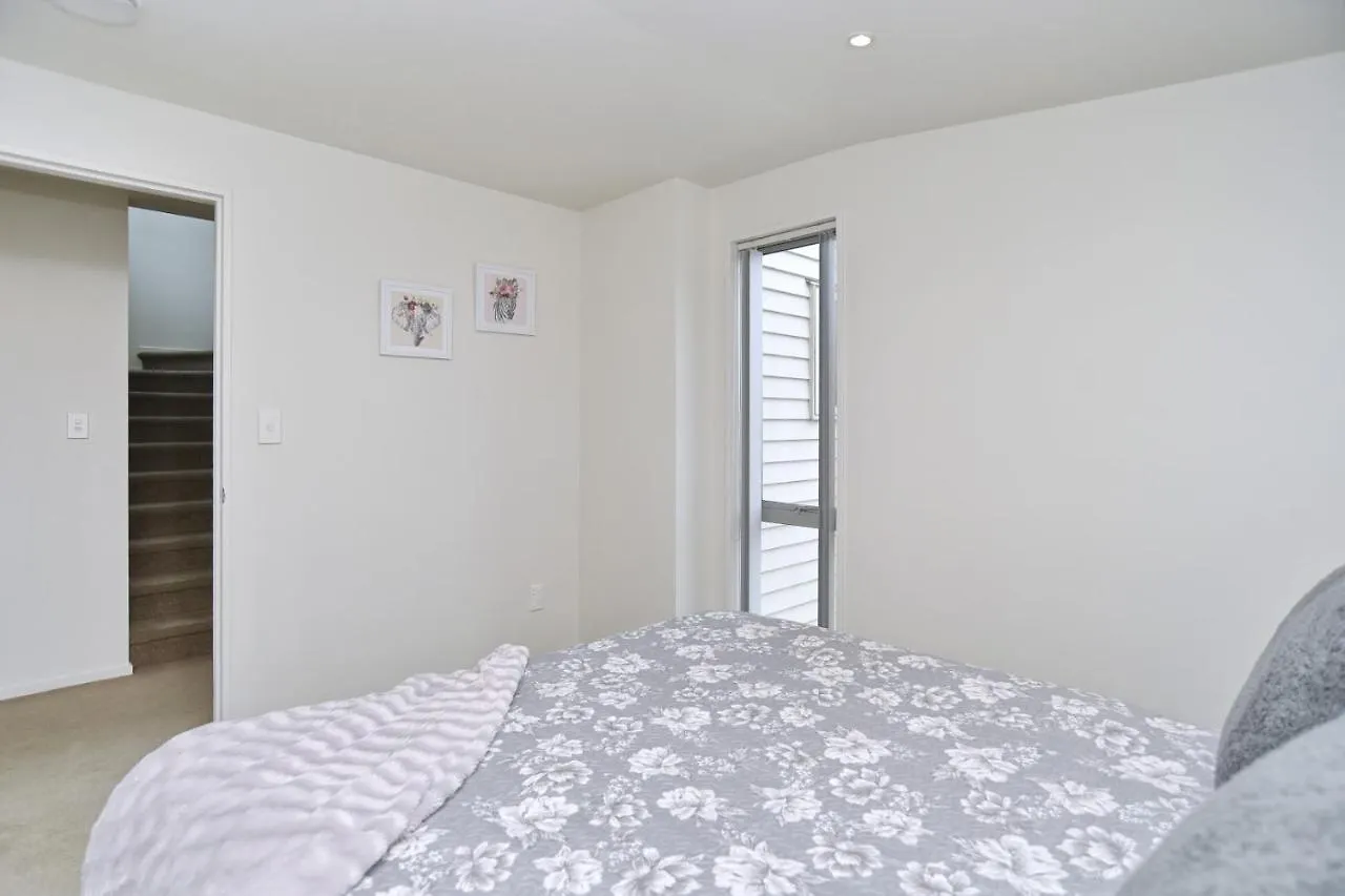 Regents 94 - Christchurch Holiday Homes