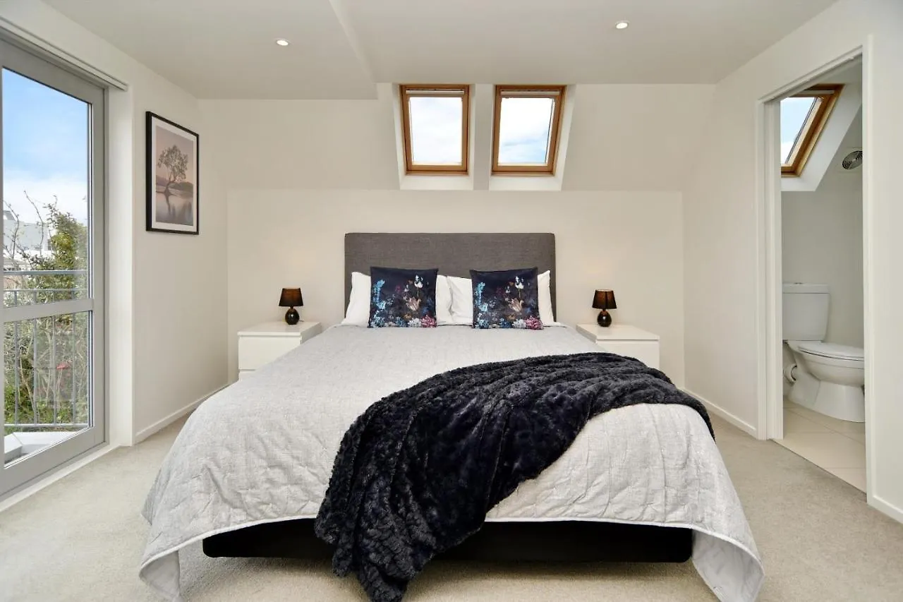 Regents 94 - Christchurch Holiday Homes New Zealand