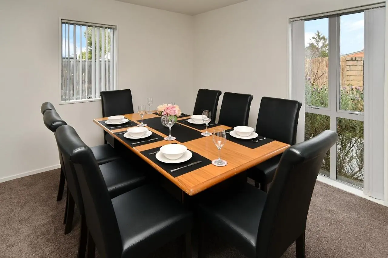Regents 94 - Christchurch Holiday Homes